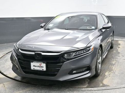 Used 2018 Honda Accord Sport image 2
