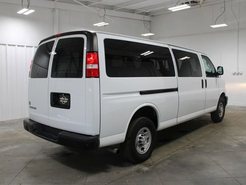 Used 2023 Chevrolet Express 3500 LS image 9