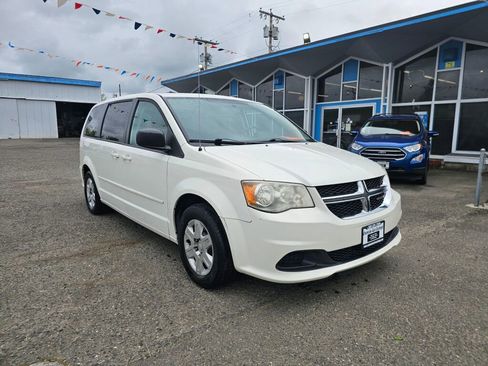 Used 2012 Dodge Grand Caravan SE FWD image 1