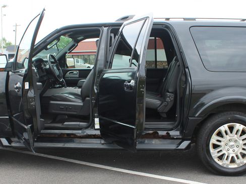 Used 2011 Ford Expedition EL Limited image 5