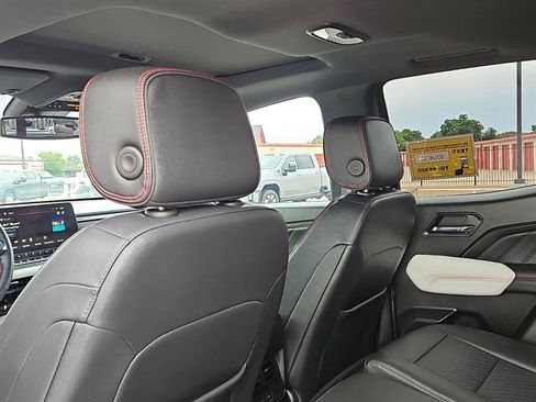 Used 2023 GMC Canyon AT4X w/ Edition 1 AWD/4WD image 9