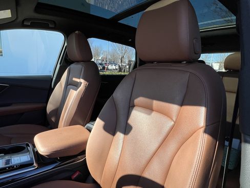 Used 2023 Audi Q7 3.0T Prestige w/ Prestige Package image 16