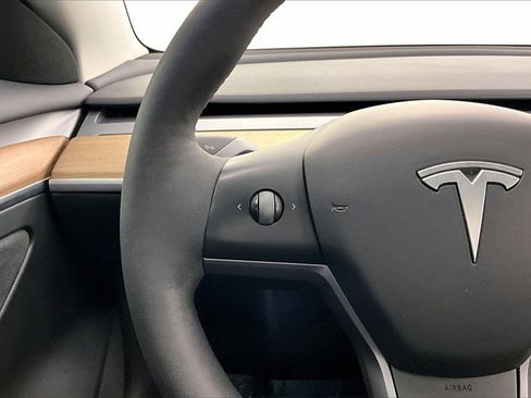 Used 2023 Tesla Model 3 Long Range image 16