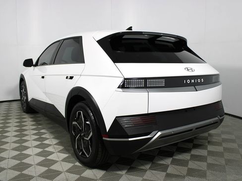 Used 2024 Hyundai Ioniq 5 SEL image 32