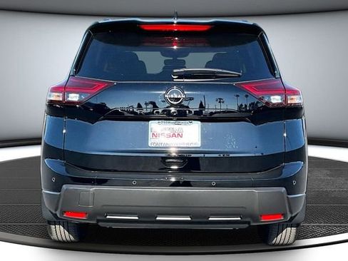 New 2026 Nissan Rogue Dark Armor image 4