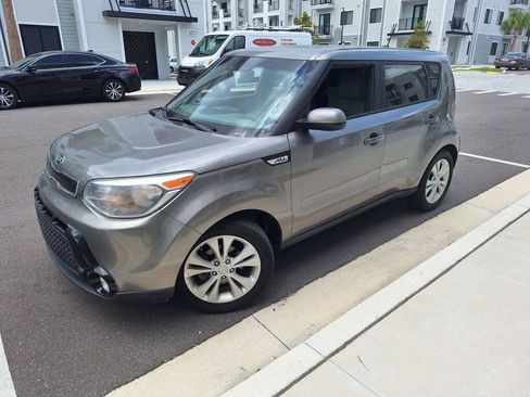 Used 2016 Kia Soul + FWD image 1