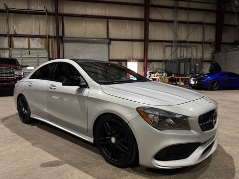 Used 2017 Mercedes-Benz CLA 250 4MATIC image 2