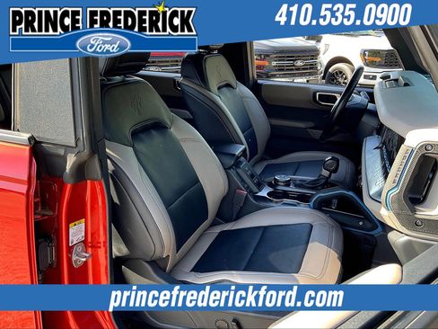 Used 2022 Ford Bronco Wildtrak image 7