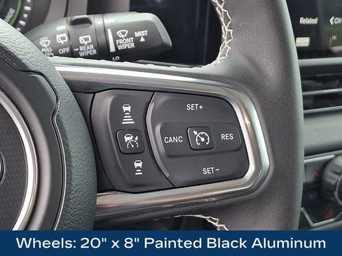Used 2025 Jeep Wrangler Unlimited Sahara AWD/4WD image 8