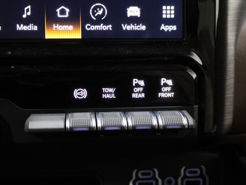 Used 2024 RAM 2500 Limited AWD/4WD image 18