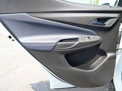 Used 2022 Chevrolet Bolt EUV Premier image 29