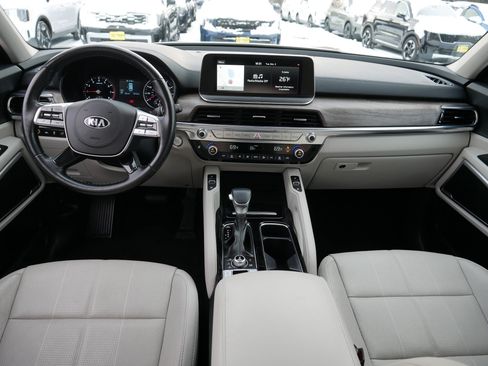 Certified 2021 Kia Telluride EX w/ Towing Package image 10