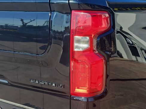Used 2021 Chevrolet Silverado 1500 Custom w/ LPO, Dark Essentials Package image 40
