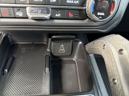 New 2026 Ford Bronco Raptor AWD/4WD image 32