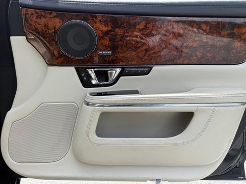 Used 2015 Jaguar XJ L Portfolio AWD/4WD image 42