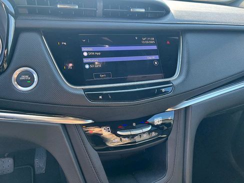 Certified 2025 Cadillac XT5 Premium Luxury image 23