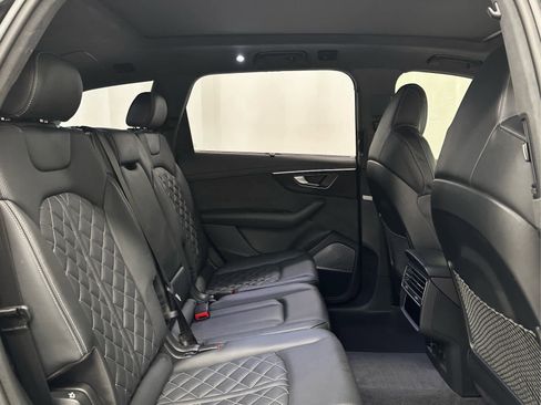 Used 2023 Audi SQ7 Prestige w/ Sport Package image 22