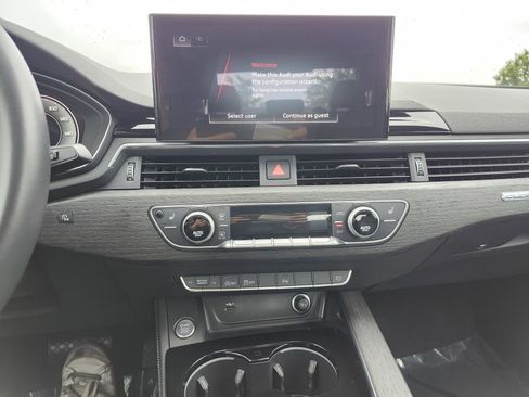 Used 2022 Audi A4 2.0T Premium Plus AWD/4WD image 33