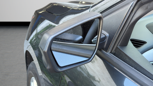 Used 2020 Chevrolet Equinox LS w/ LS Convenience Package FWD image 31