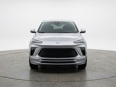 Used 2025 Buick Encore GX Preferred image 2