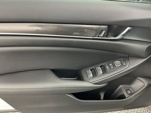 Used 2022 Honda Accord Sport image 7