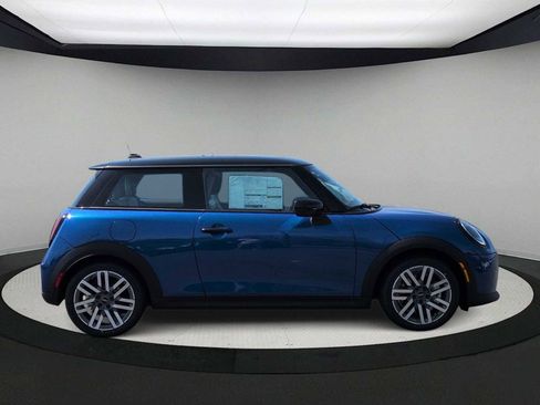New 2026 MINI Cooper 2-Door Hardtop image 9