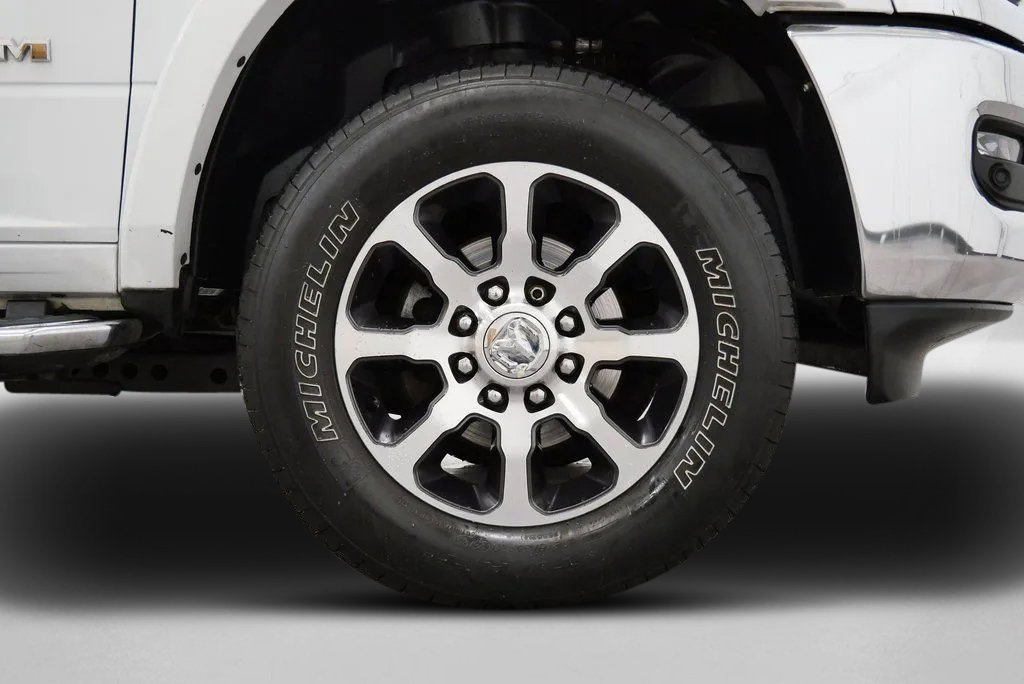 Used 2022 RAM 3500 Limited AWD/4WD image 35
