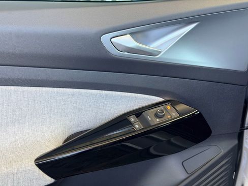 New 2026 Volkswagen ID.4 Pro AWD/4WD image 22