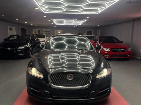 Used 2015 Jaguar XJ RWD image 2