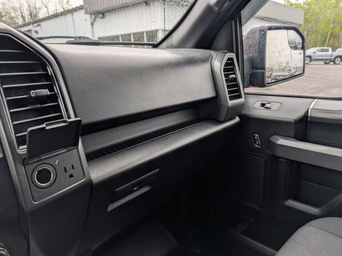 Used 2018 Ford F150 XLT w/ Equipment Group 302A Luxury AWD/4WD image 30