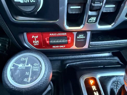 Used 2024 Jeep Wrangler Unlimited AWD/4WD image 20