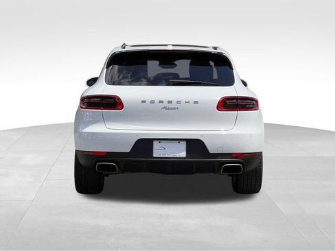 Used 2018 Porsche Macan AWD/4WD image 4