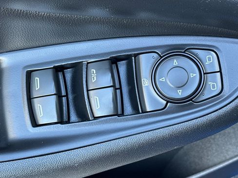 Used 2018 Chevrolet Volt LT w/ Comfort Package FWD image 12