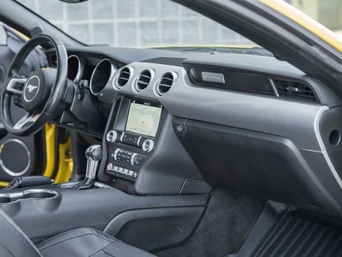 Used 2018 Ford Mustang GT Premium RWD image 29