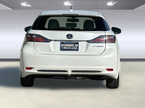 Used 2012 Lexus CT 200h FWD 4dr Hybrid image 9