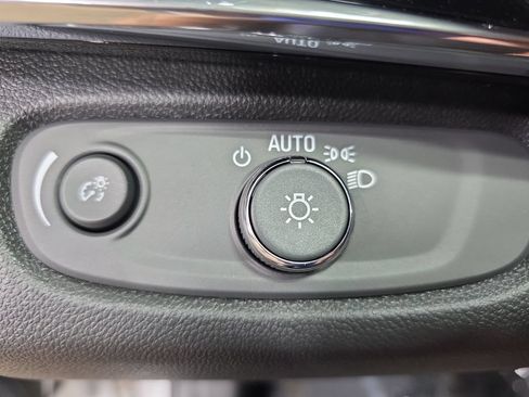 New 2026 Buick Envista Sport Touring w/ Convenience I Package FWD image 25