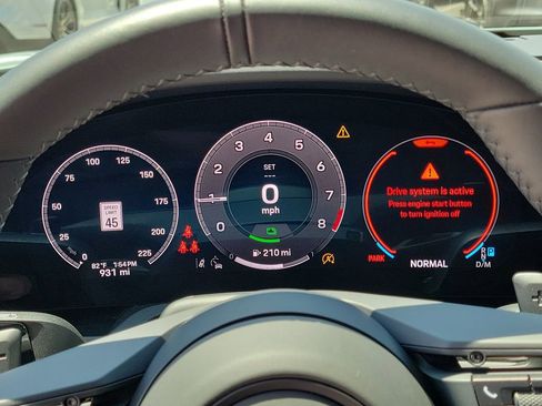 Certified 2025 Porsche 911 Targa 4 GTS AWD/4WD image 38