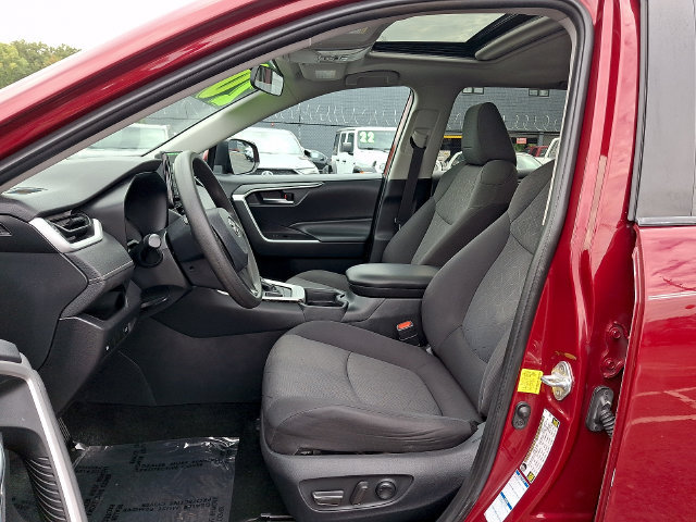 Used 2020 Toyota RAV4 XLE w/ Convenience Package AWD/4WD image 11