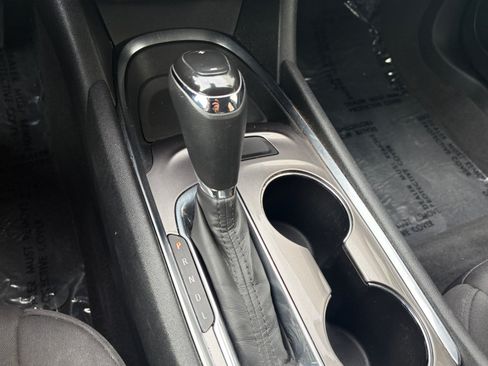 Used 2020 Chevrolet Malibu LT FWD image 25