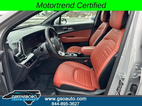 Used 2023 Kia Sportage SX image 12