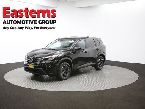 Used 2024 Nissan Rogue SV image 55