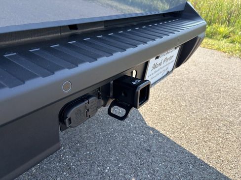 New 2025 Ford Maverick XLT w/ Black Appearance Package image 12