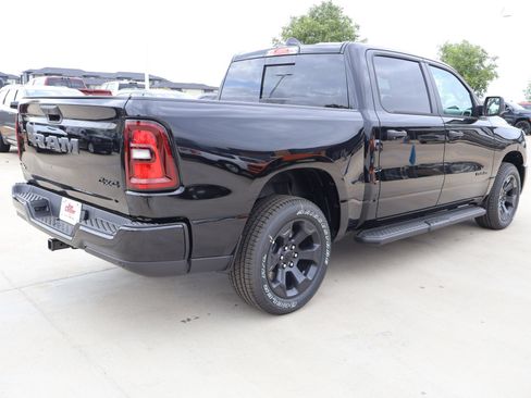 New 2026 RAM 1500 Express AWD/4WD image 19