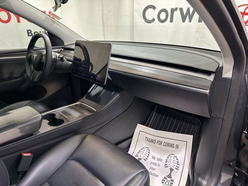 Used 2023 Tesla Model Y Long Range image 11