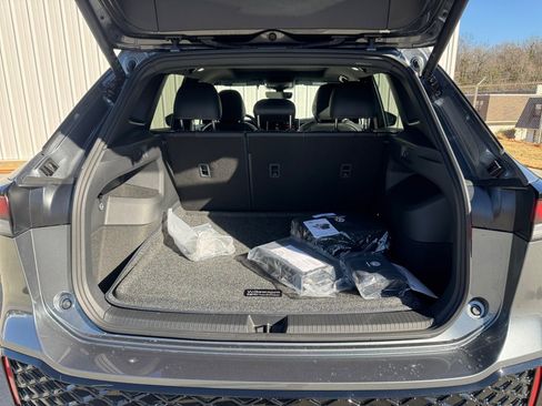 New 2026 Volkswagen Tiguan SE R-Line image 15