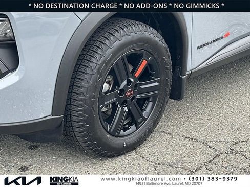 Used 2025 Nissan Rogue SV AWD/4WD image 30