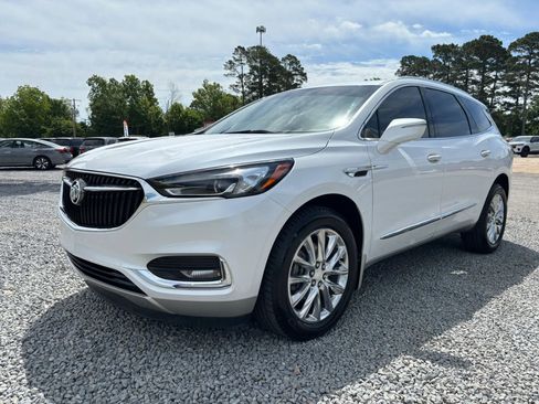 Used 2019 Buick Enclave Essence w/ Trailering Package, 5000 lbs. FWD image 3