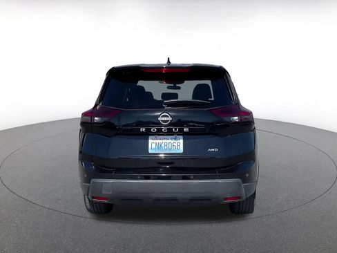 Used 2025 Nissan Rogue SV image 12