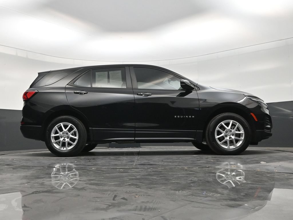 Used 2024 Chevrolet Equinox LS w/ Driver Confidence II Package FWD image 25