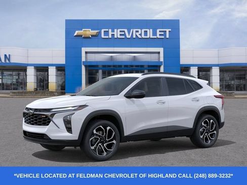 New 2026 Chevrolet Trax RS w/ Sunroof Package FWD image 2